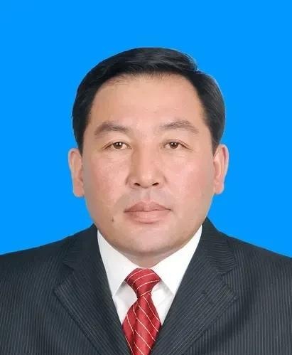 新疆维吾尔自治区地级市、州、地现任书记，市长、州长、行署专员