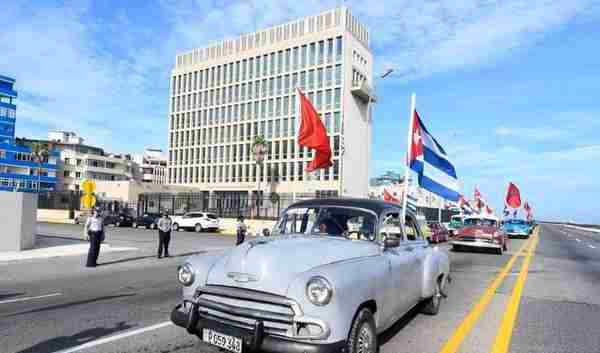 美国驻古巴使馆恢复移民签证服务，为了缓解偷渡？