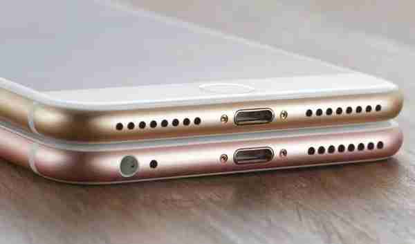 祖传5V1A苹果官网售罄，3.5mm接口也要消失了