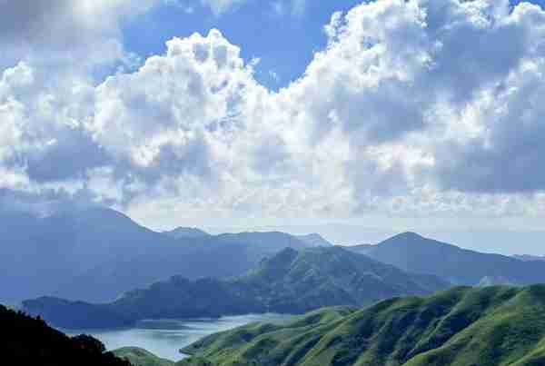 「传说皇帝大殿 避暑仙境胜地」探秘全州天湖的神秘风景线