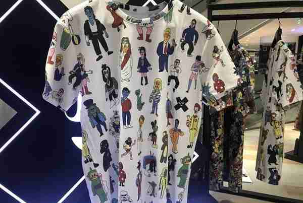 在泰国商场花880泰铢买件限量版“潮服”！满身都是熟悉的名人！