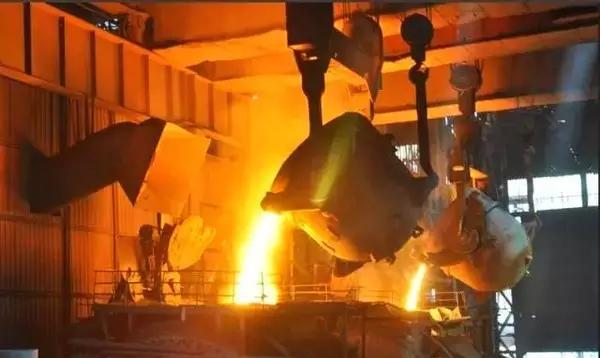 钢铁故事：南京钢铁！我的钢厂我的家！