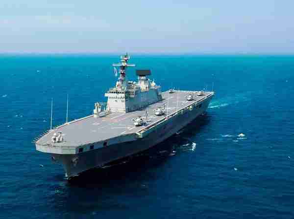 军费突破50万亿大关，韩国最新战舰凌驾日本，韩军登上中东舞台