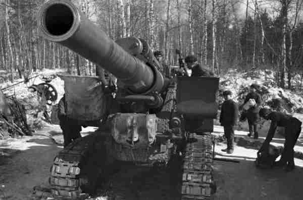 钢铁同志的攻城锤，苏联的火炮怪物，凶悍绝伦的B-4重型榴弹炮