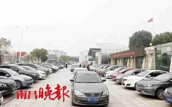 耗资千万！南昌这个立体停车场，为何只对政府机关开放？