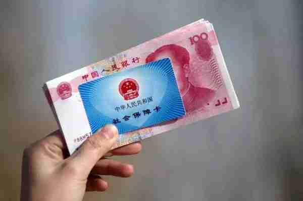 上海交社保多少钱一个月？