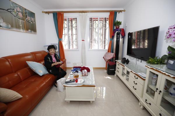 上海翻新了新中国第一座工人新村，户增七八平方米，变出独立厨卫