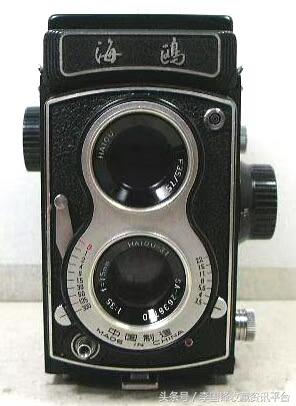 1967年海鸥发布的4A相机的简化版4B双镜头120相机